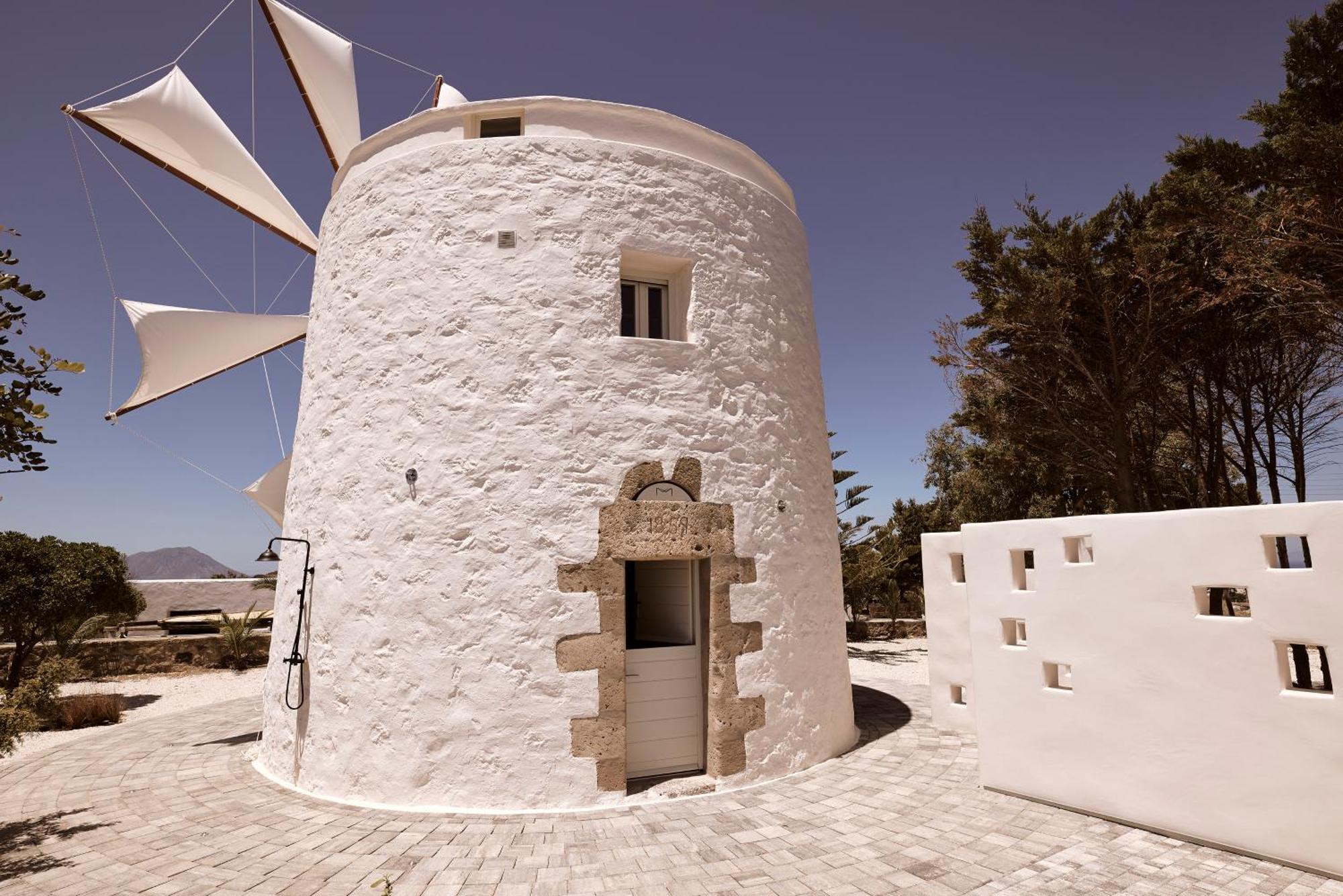 Windmill Karamitsos Since 1859 Tripití Exterior foto